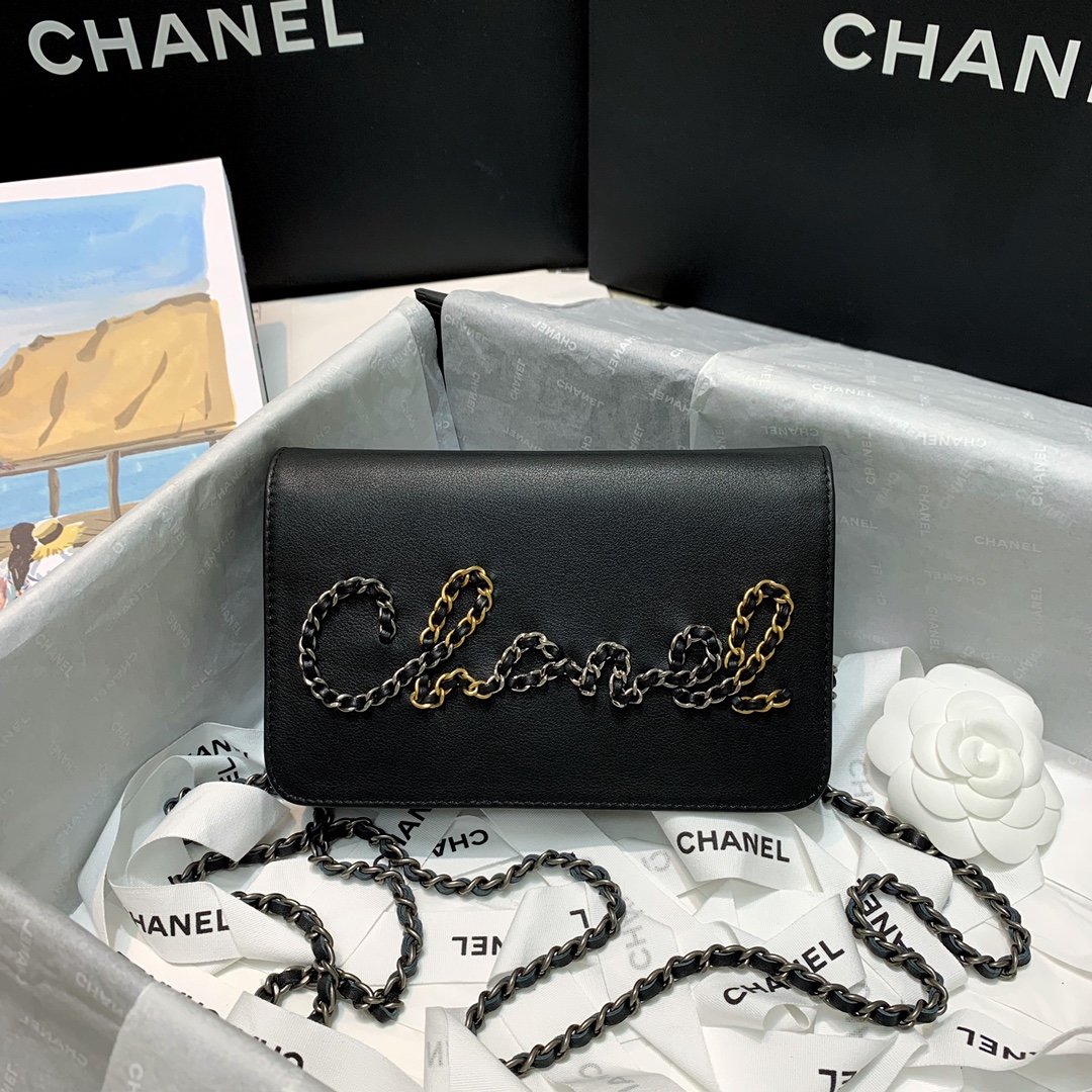 Ch**el Chain bag Black 19cm