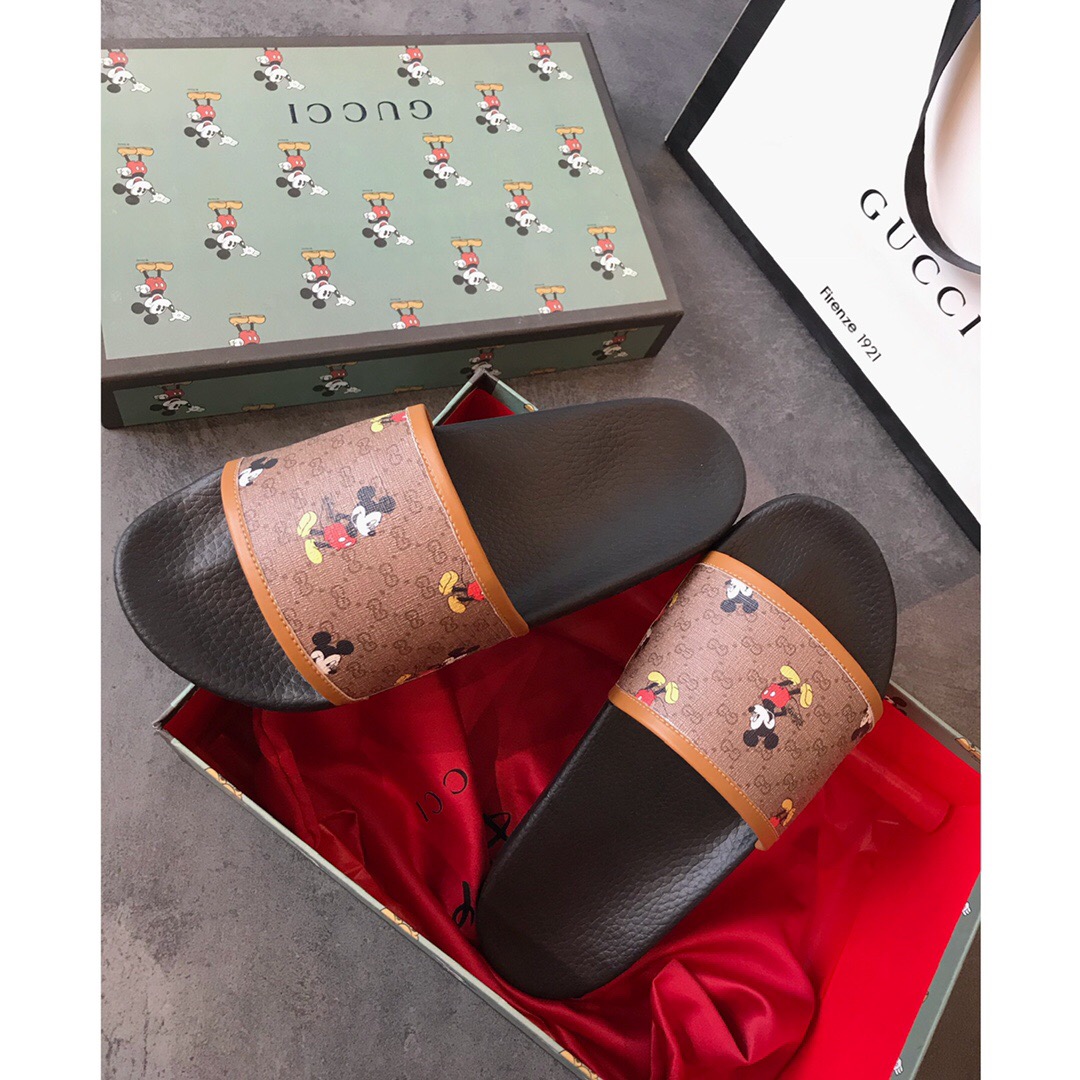 Gvc*1 Disney Slipper 002