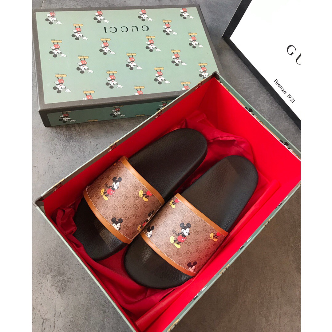 Gvc*1 Disney Slipper 002