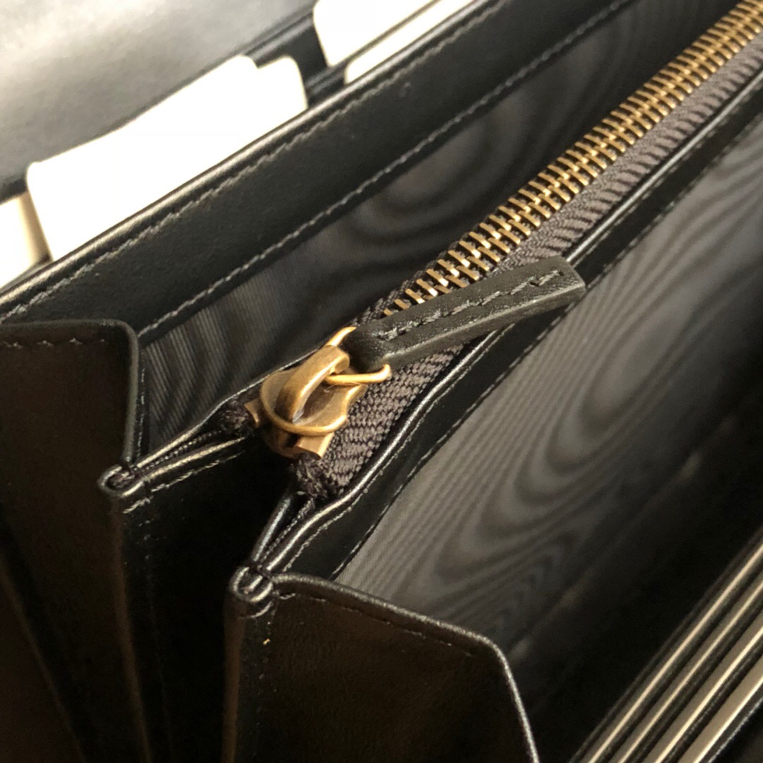 Bagsaaa Gvc*1 Marmont Mini Bag 474575 Black & Gold - 20 x 13 x 6 cm