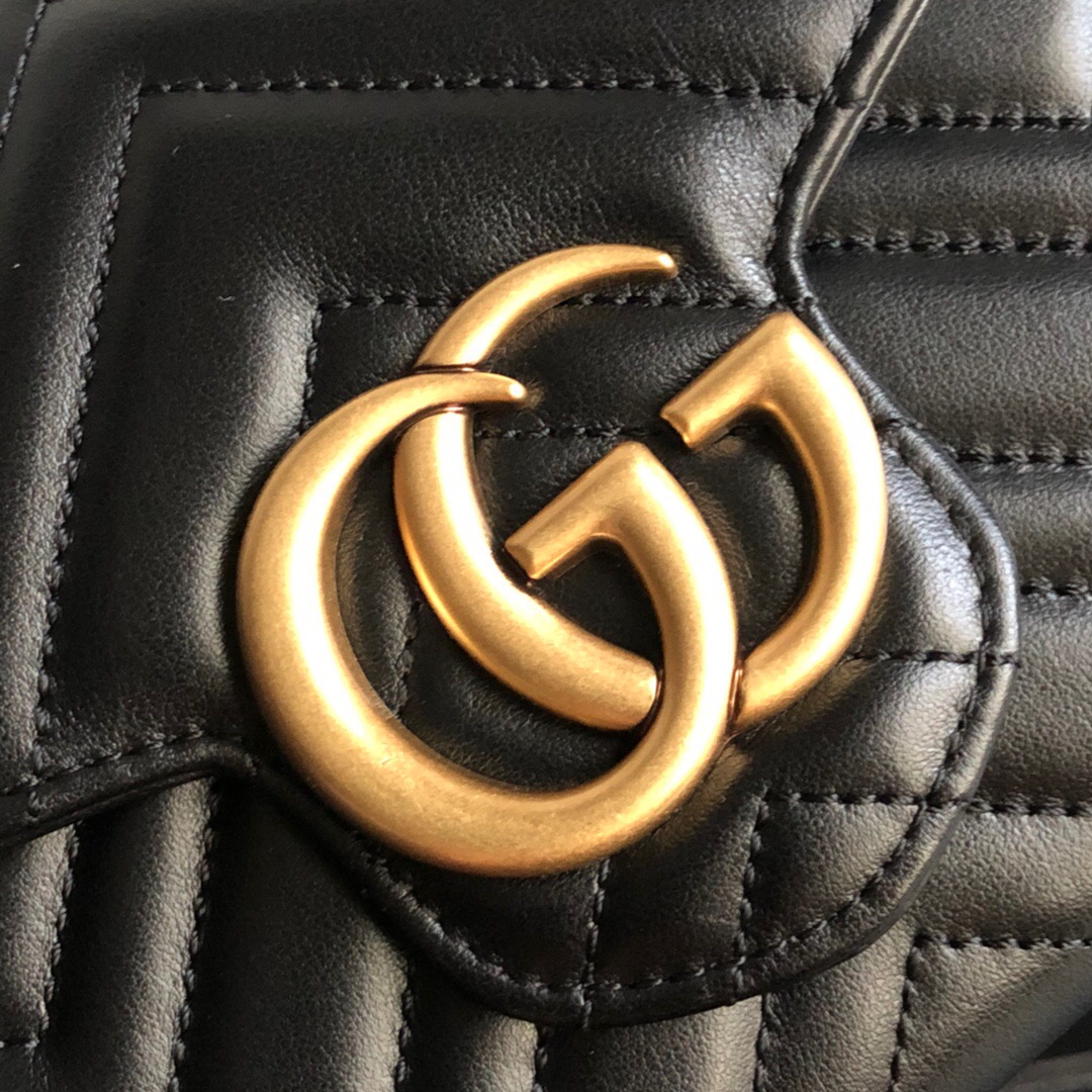 Bagsaaa Gvc*1 Marmont Mini Bag 474575 Black & Gold - 20 x 13 x 6 cm