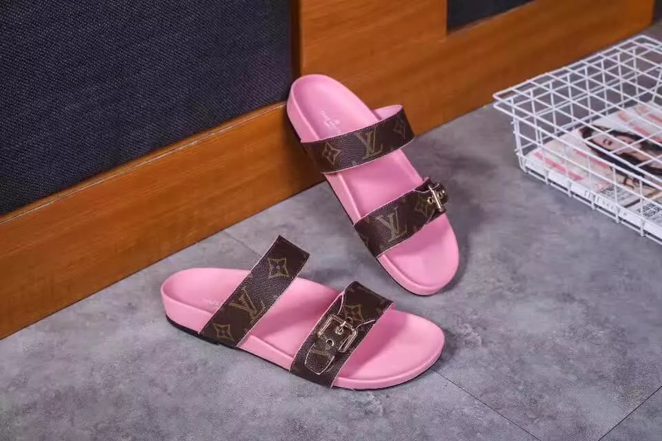 L0vis Vvtt0n Slipper