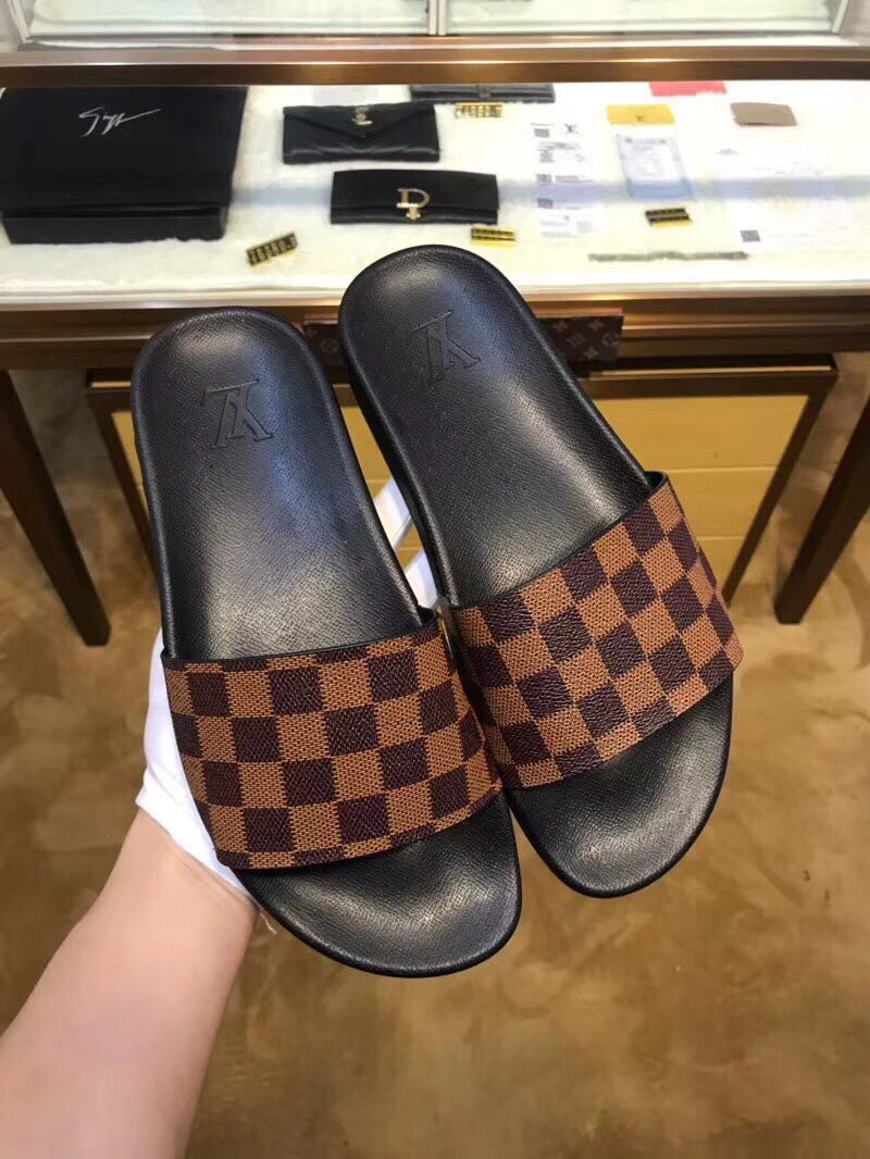 L0vis Vvtt0n Slipper 005