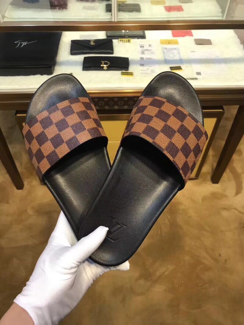 L0vis Vvtt0n Slipper 005