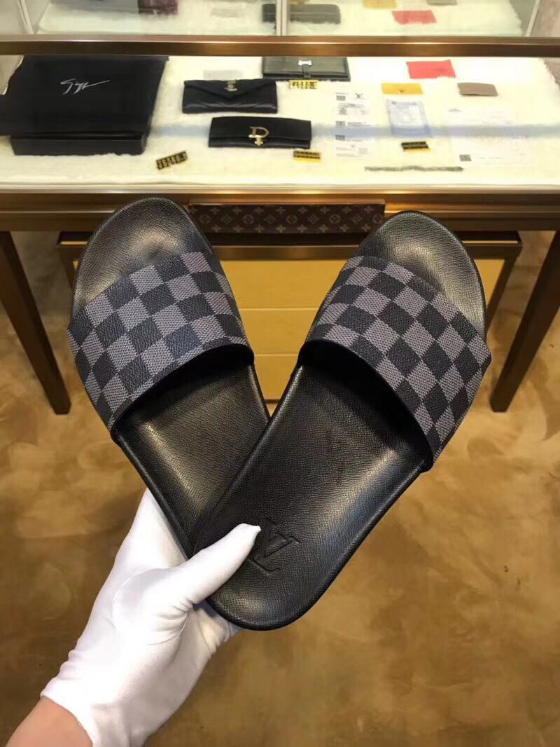 L0vis Vvtt0n Slipper 006