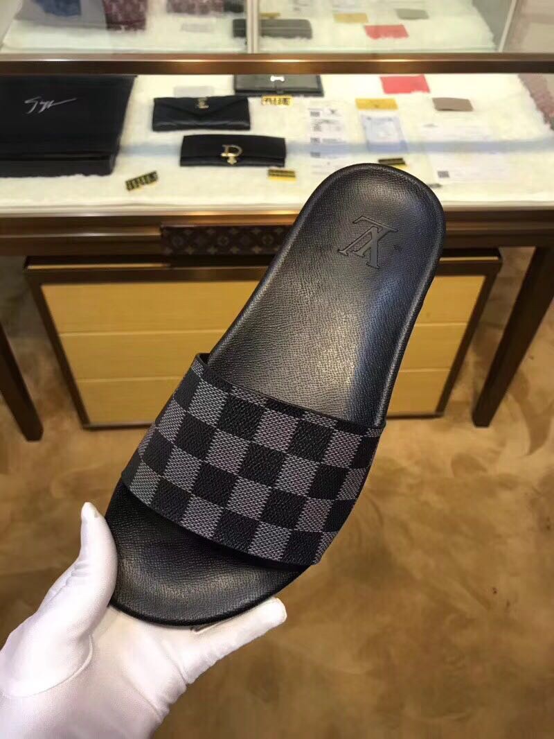 L0vis Vvtt0n Slipper 006