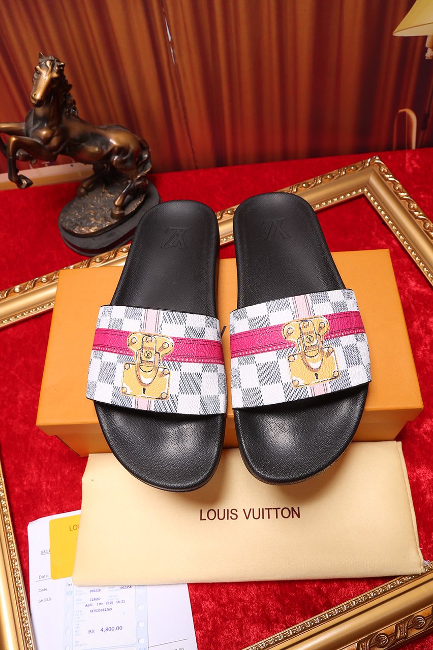 L0vis Vvtt0n Slipper 008