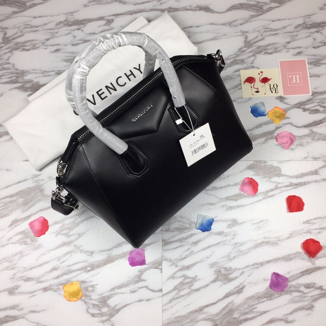 Givenchy Antigona Bag Black 33cm