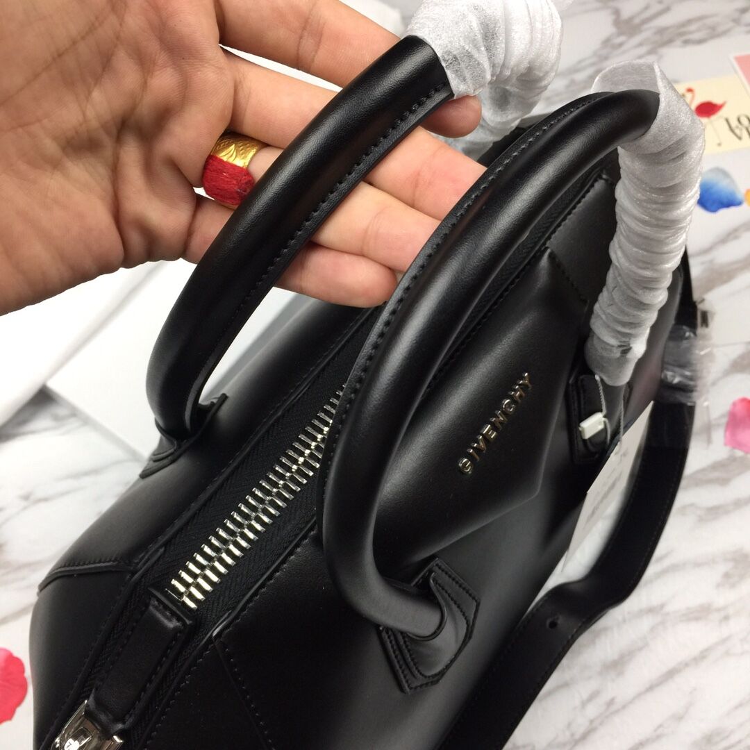 Givenchy Antigona Bag Black 33cm