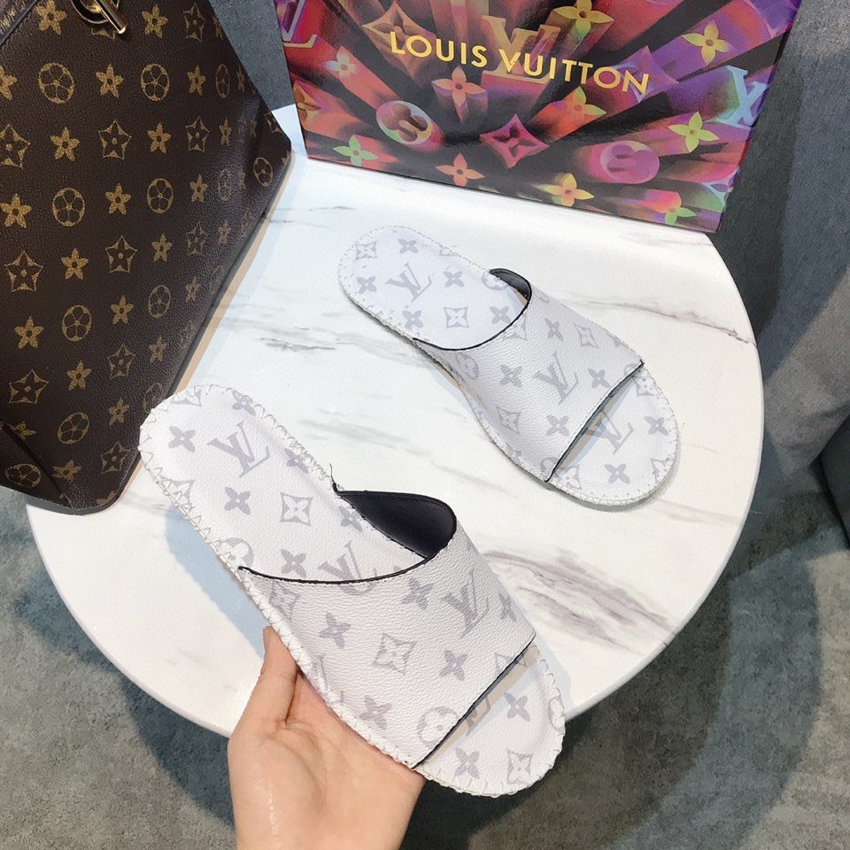 L0vis Vvtt0n Slipper 009