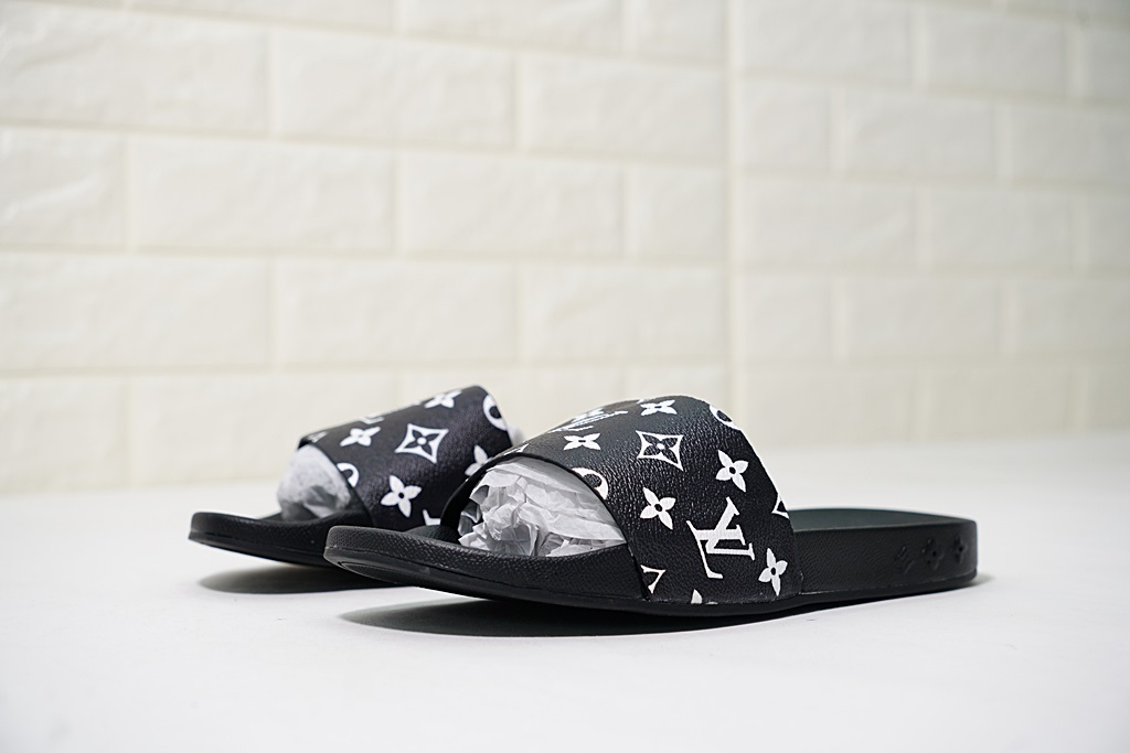 L0vis Vvtt0n Slipper 012