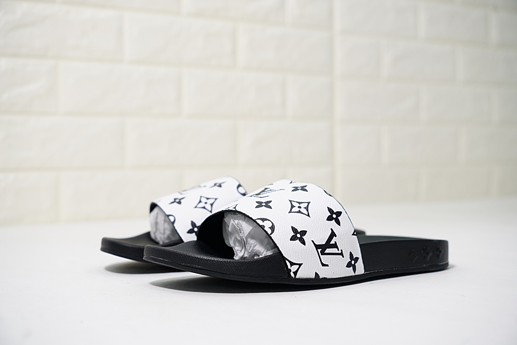 L0vis Vvtt0n Slipper 013