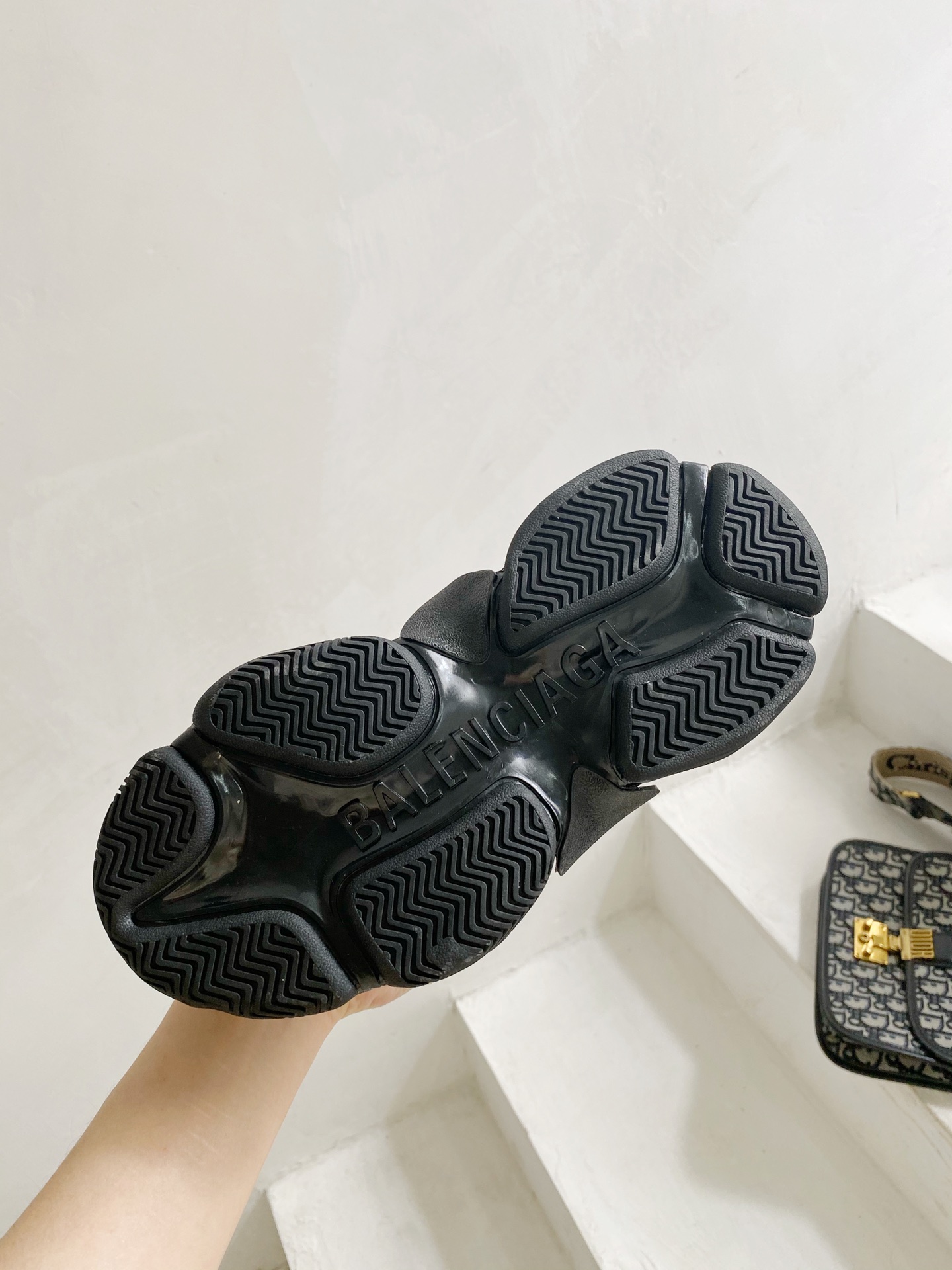 Ba1en*iaga Sneakers 001