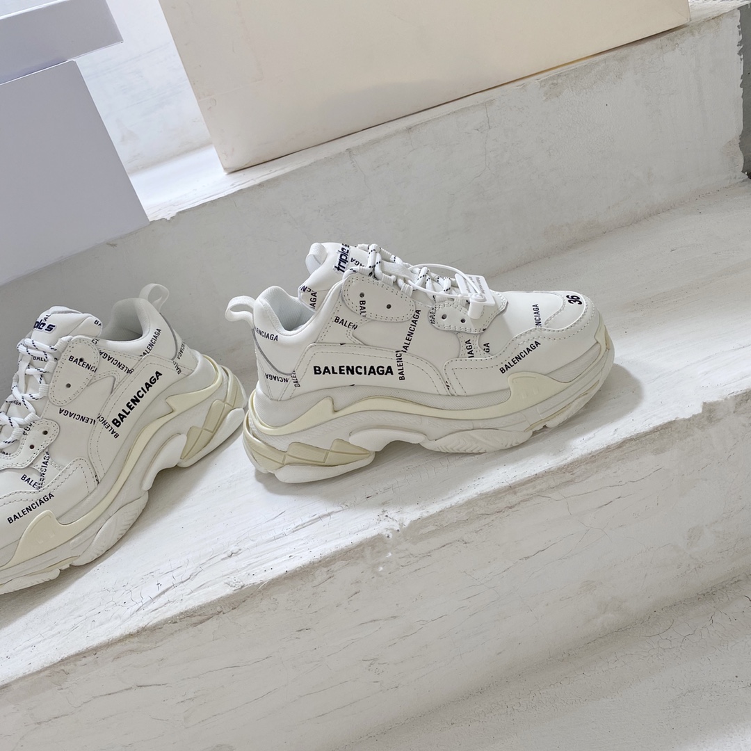 Ba1en*iaga Sneakers 002