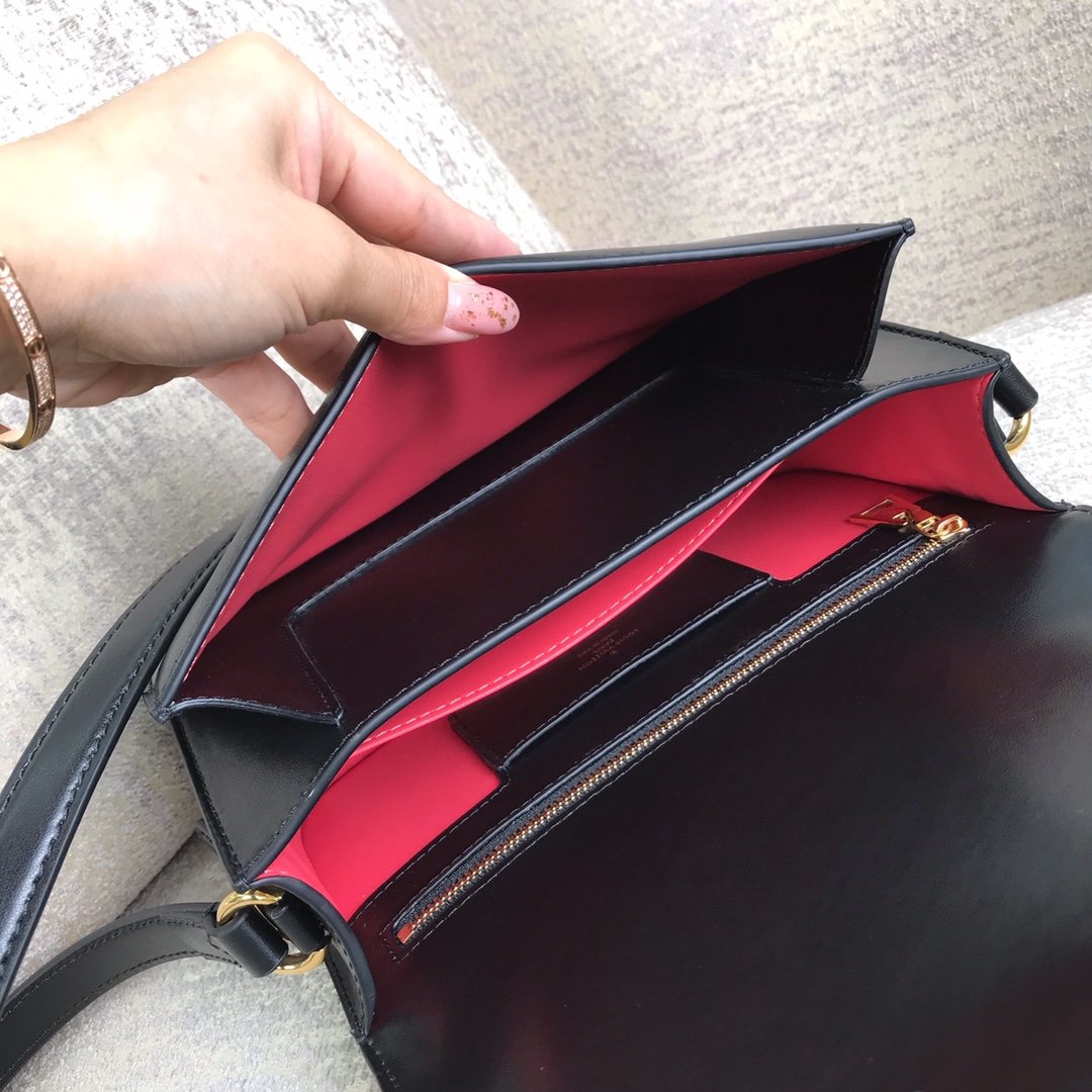 L0vis Vvtt0n Pont 9 Other Leathers Bag 002