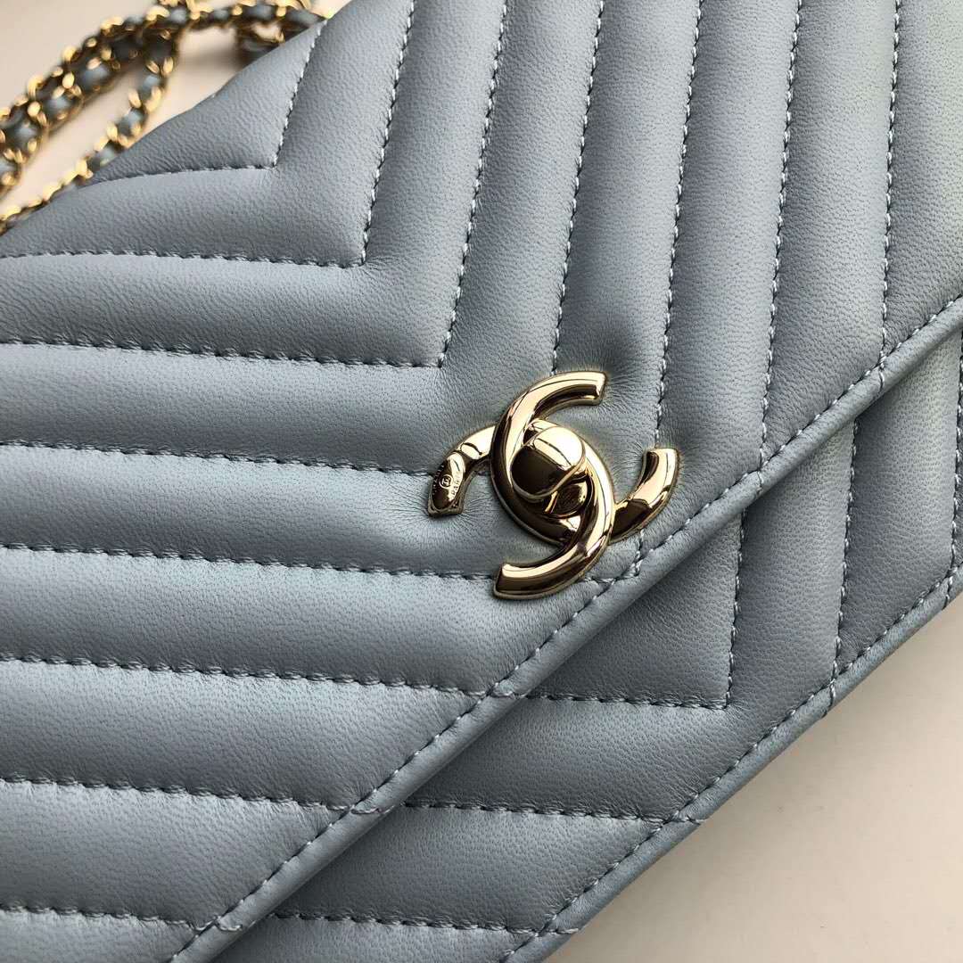Ch**el Woc bag 18cm