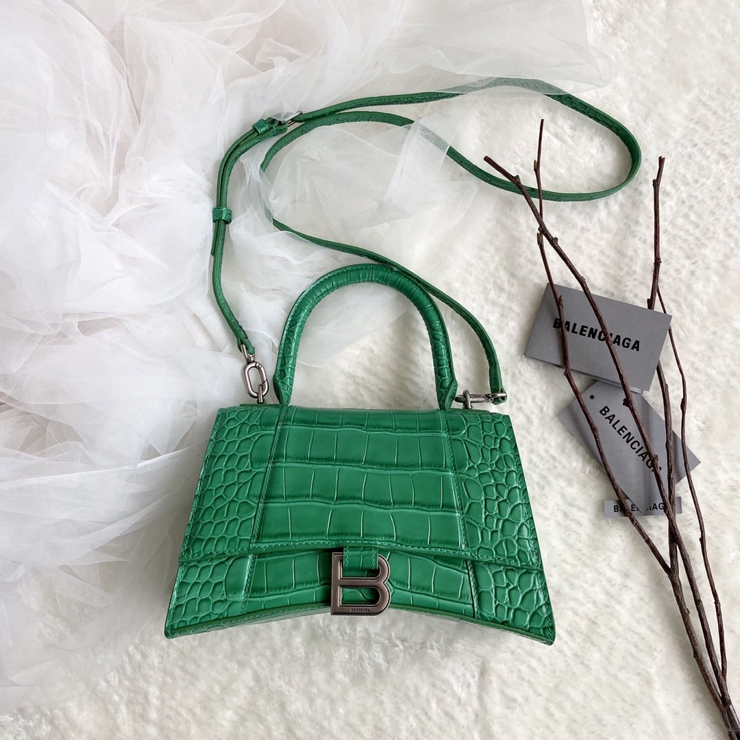 Ba1en*iaga Hourglass Bag 24cm