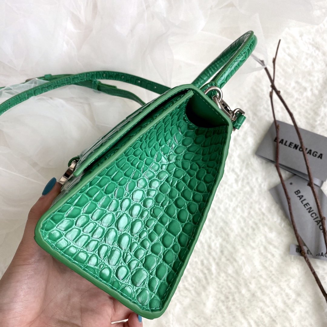 Ba1en*iaga Hourglass Bag 24cm