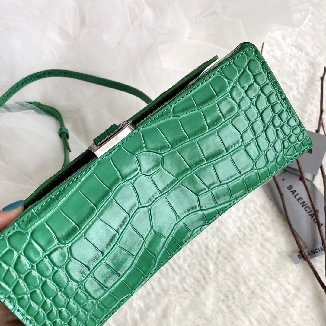 Ba1en*iaga Hourglass Bag 24cm