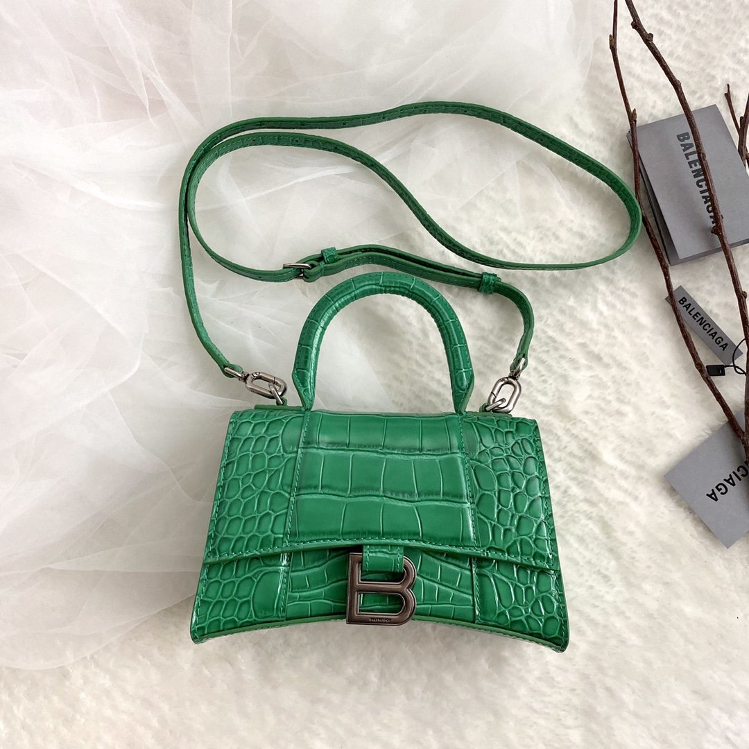 Ba1en*iaga Hourglass Bag 19cm