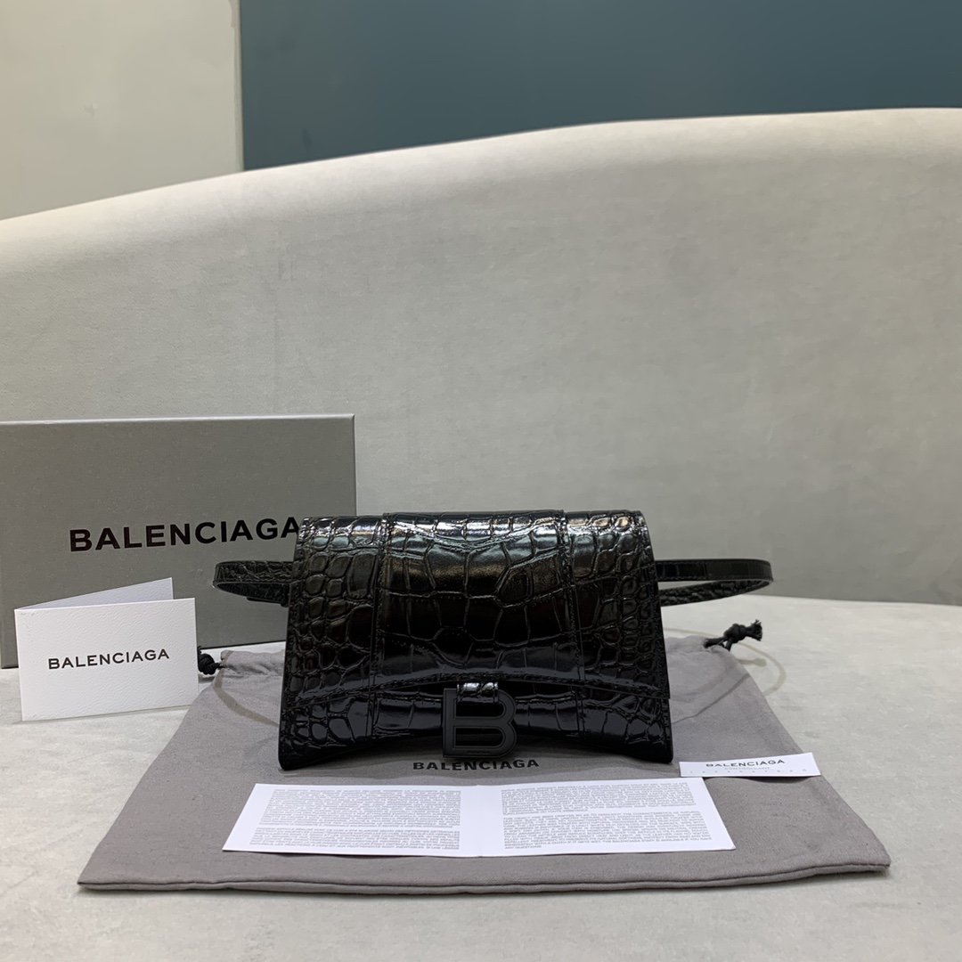 Ba1en*iaga Hourglass Bag 18cm