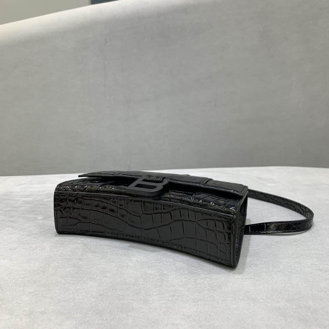 Ba1en*iaga Hourglass Bag 18cm