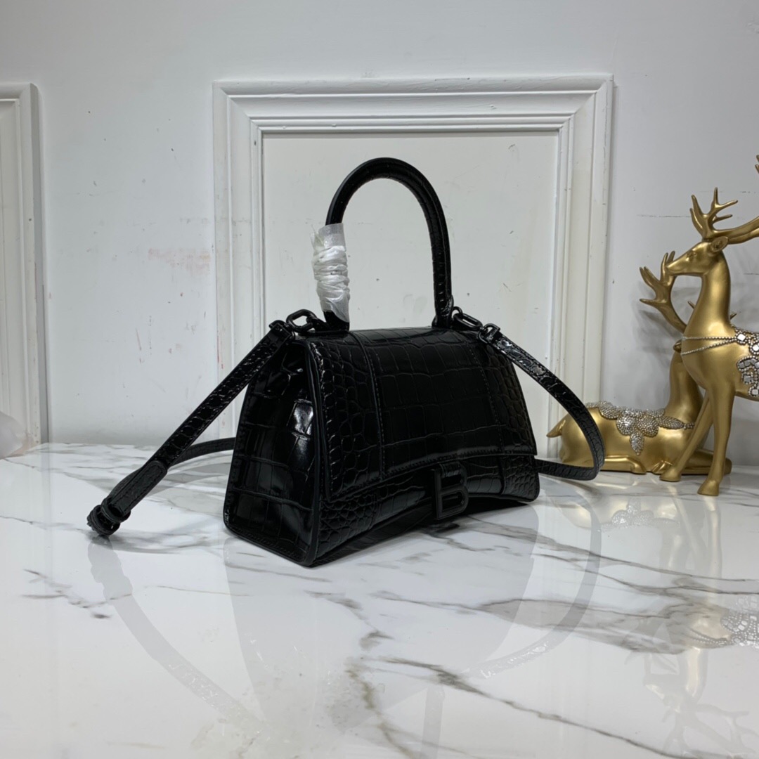 Ba1en*iaga Hourglass Bag 24cm Black