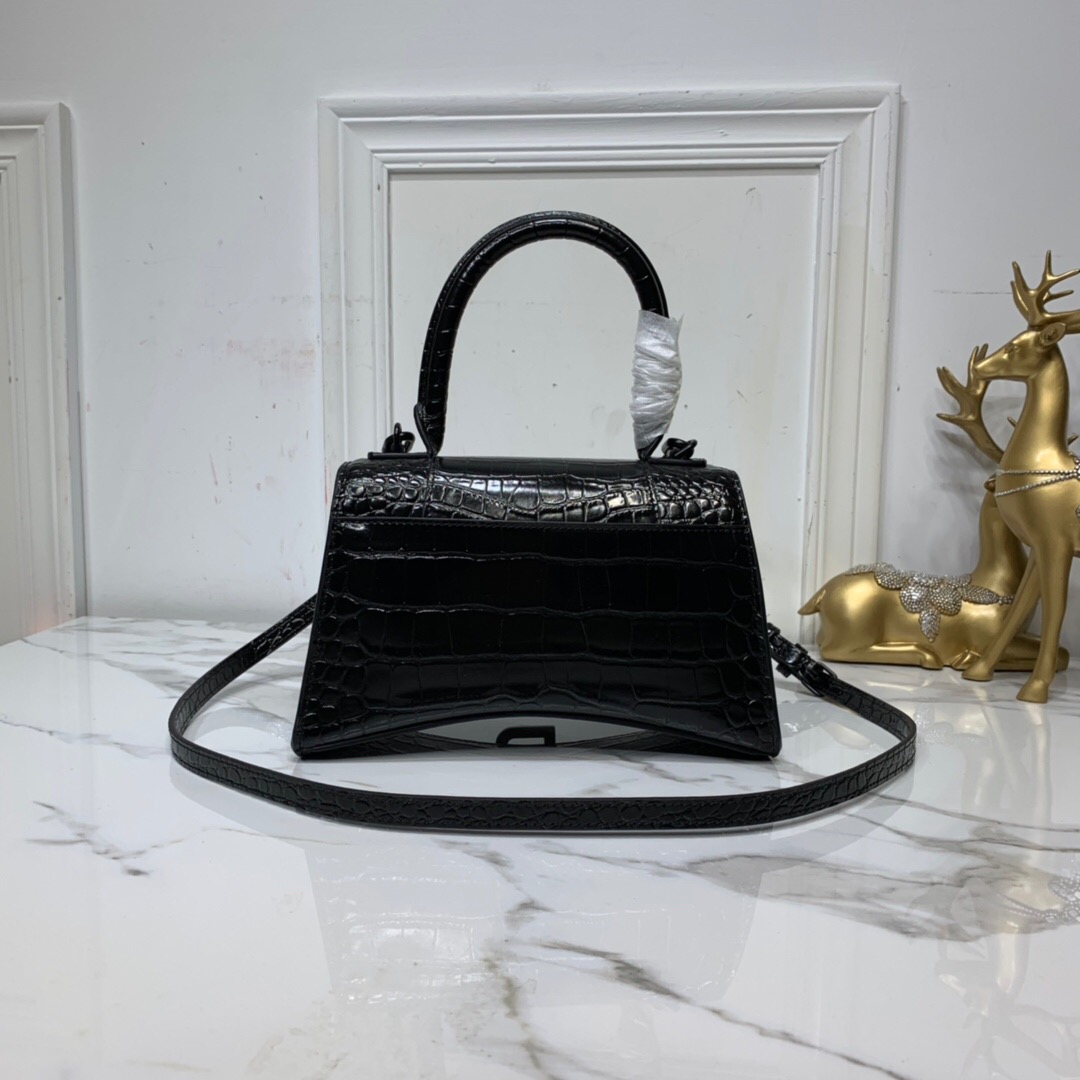 Ba1en*iaga Hourglass Bag 24cm Black