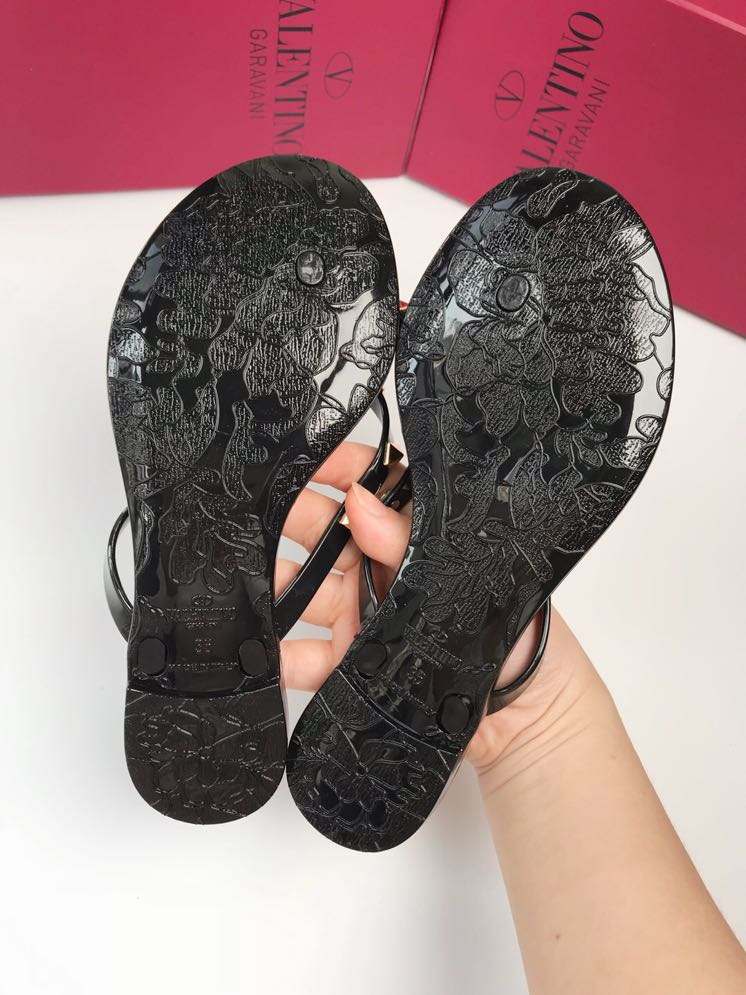 Va1e*ntin0 Slipper