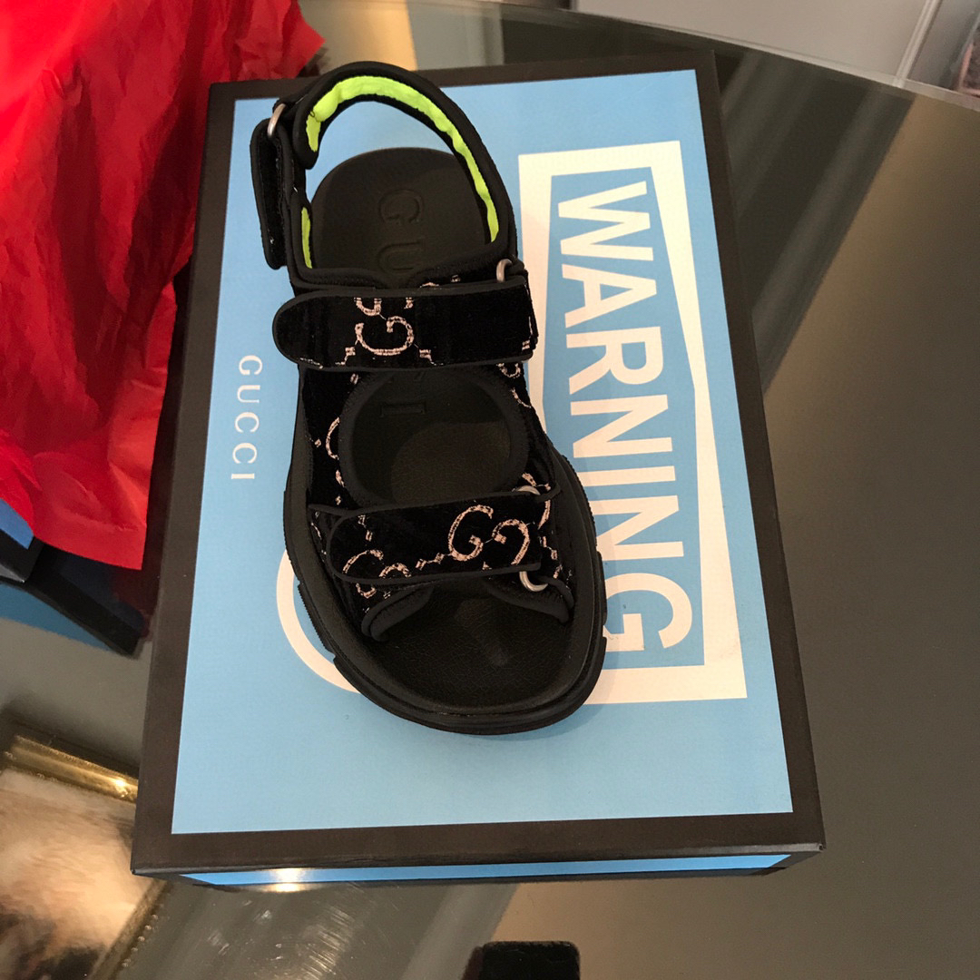 Gvc*1 Sandals 026