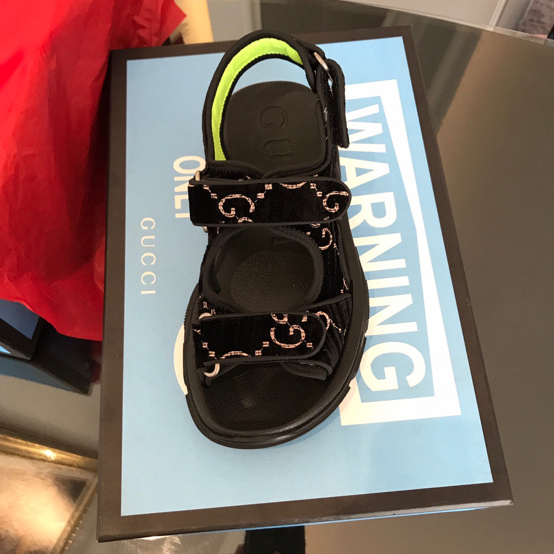 Gvc*1 Sandals 026