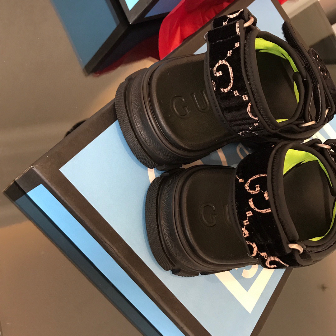 Gvc*1 Sandals 026