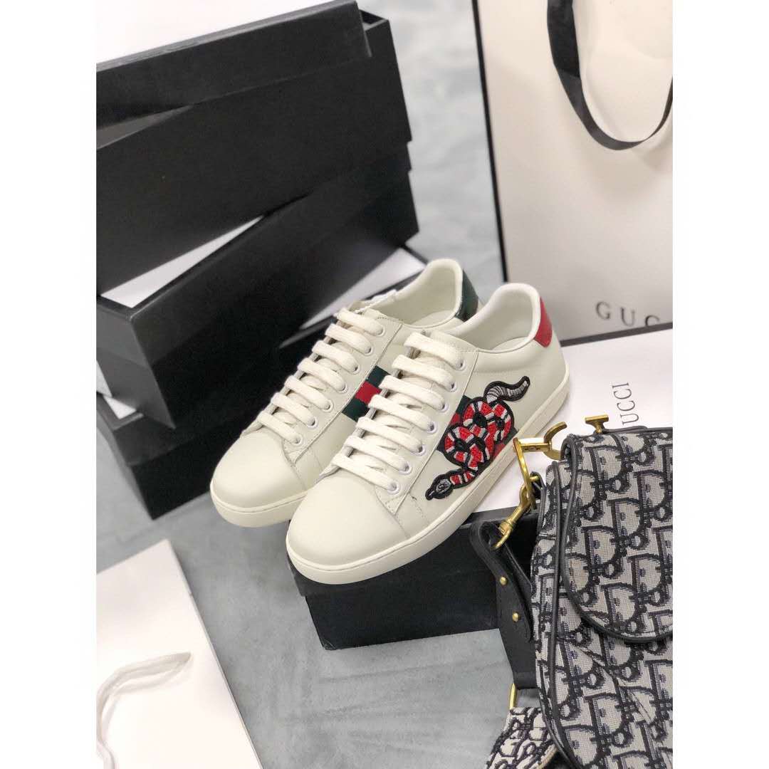 Gvc*1 Sneakers 022