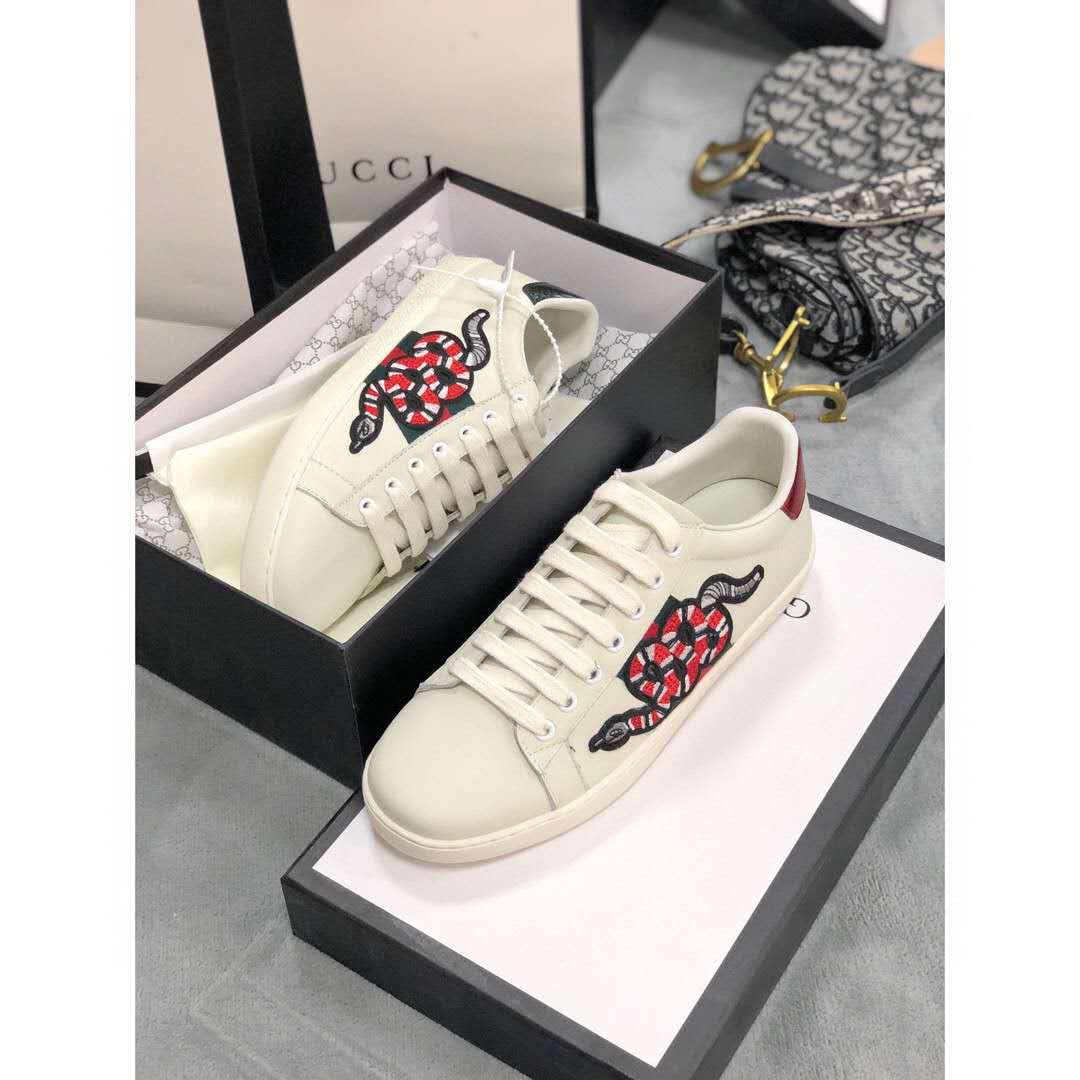 Gvc*1 Sneakers 022