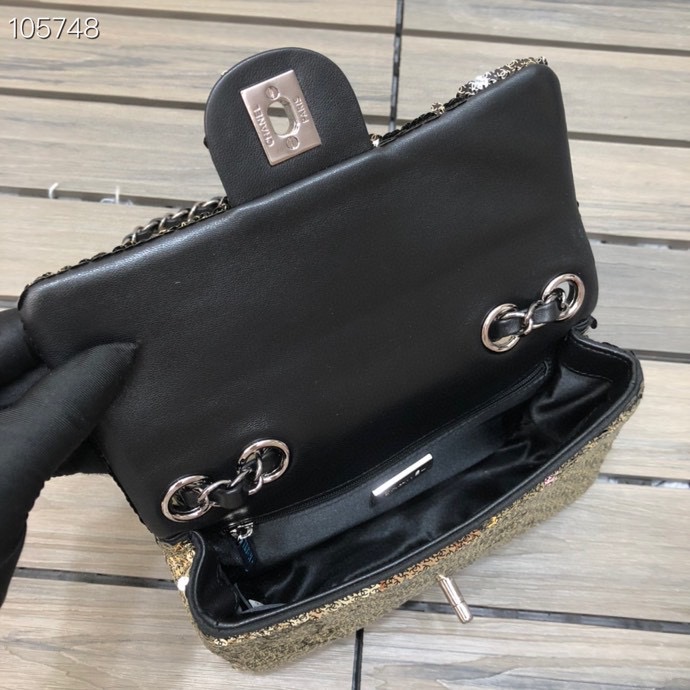 Ch**el Flap Bag A01688 20CM 002