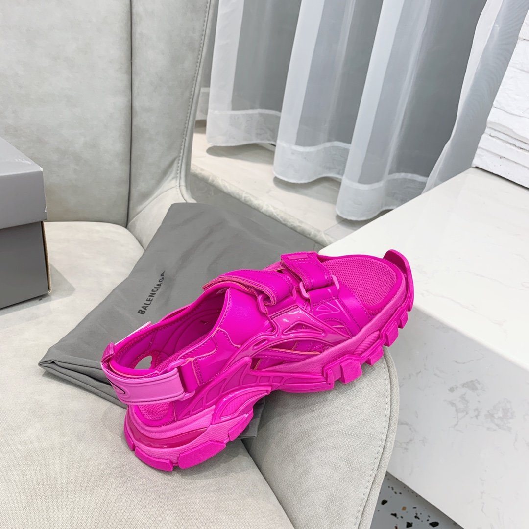 Ba1en*iaga Sandals 001