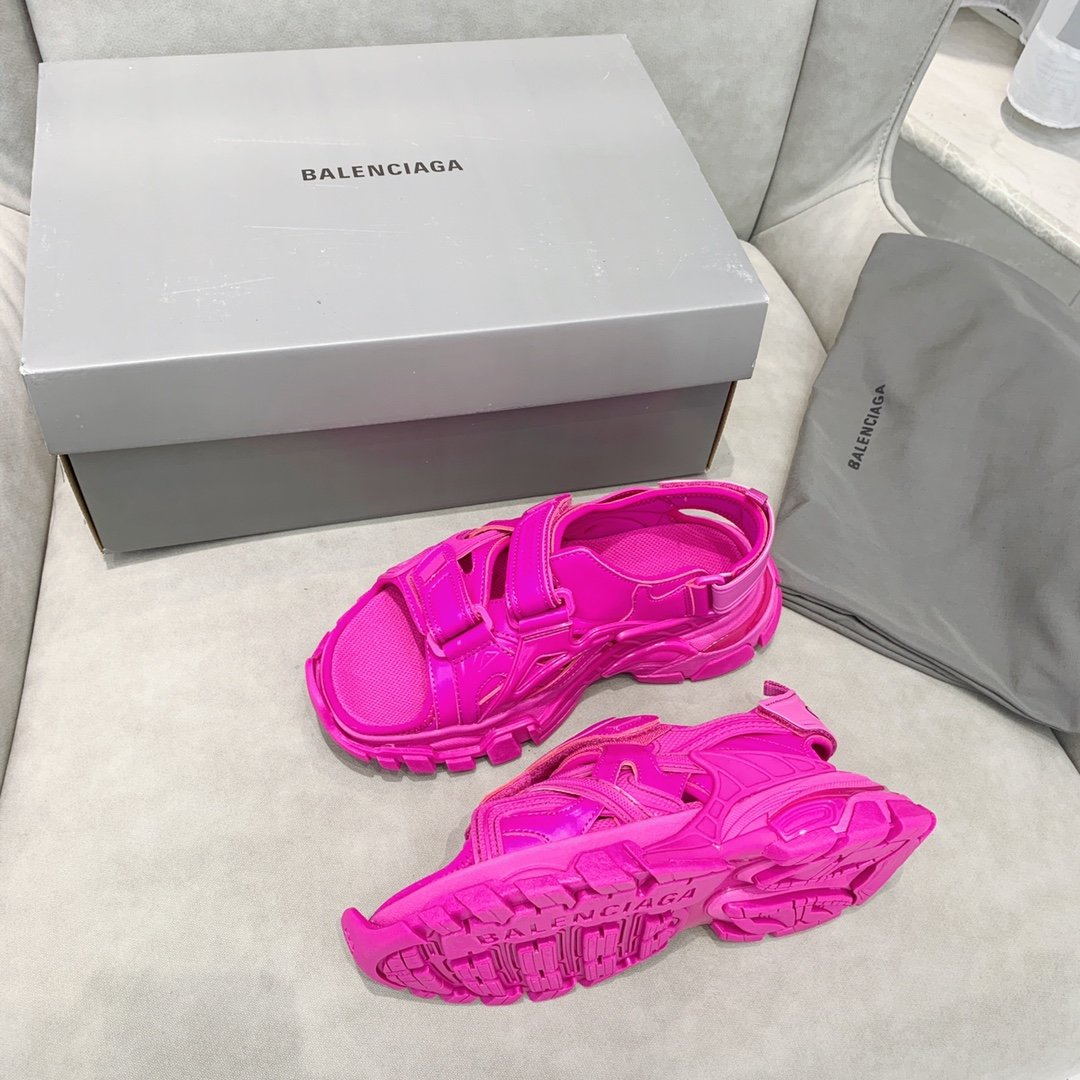 Ba1en*iaga Sandals 001