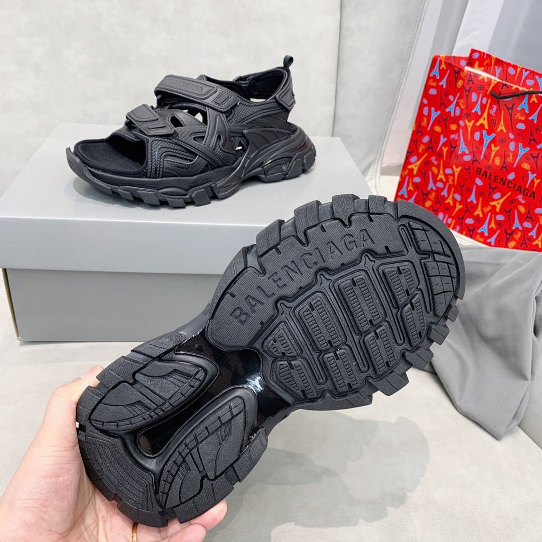 Ba1en*iaga Sandals 002