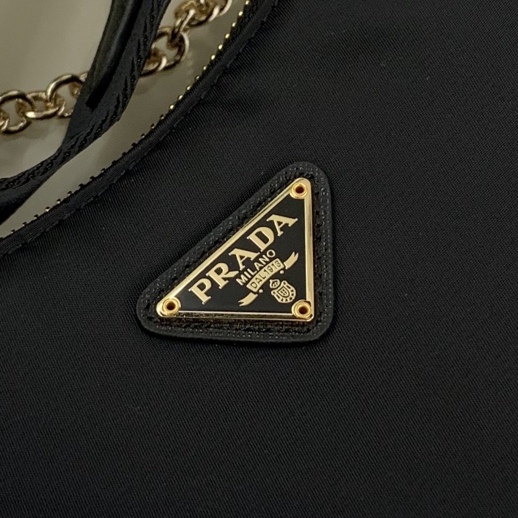 Pra*a Nylon Hobo Bag 22cm Gold Hardware