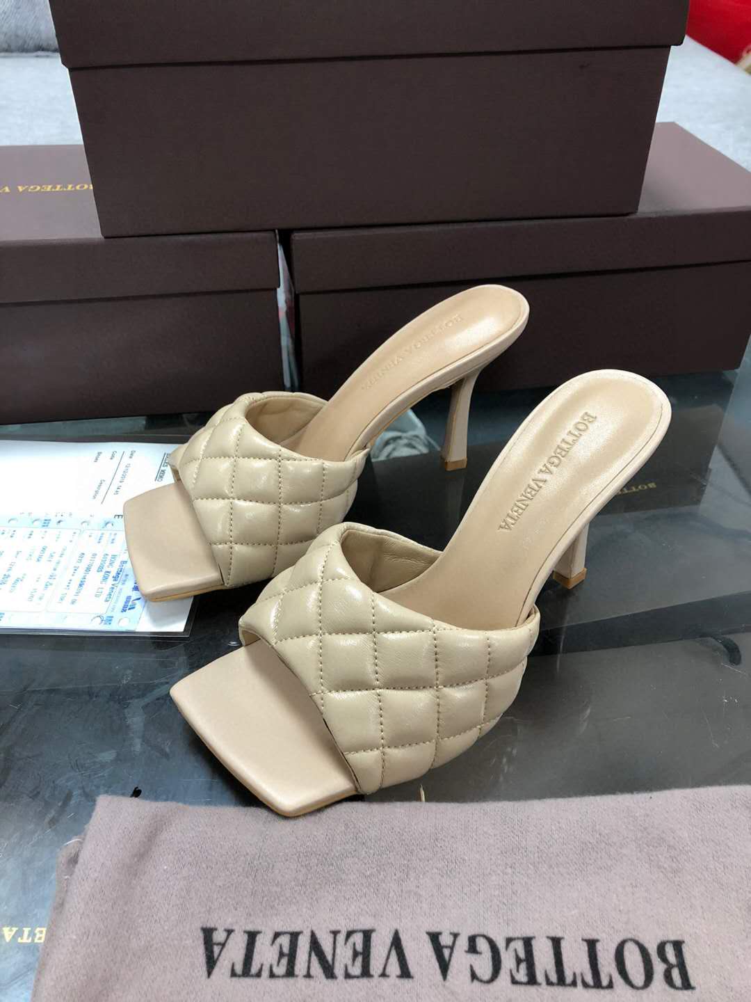 B0tt*ga Ven*ta Sandals 001