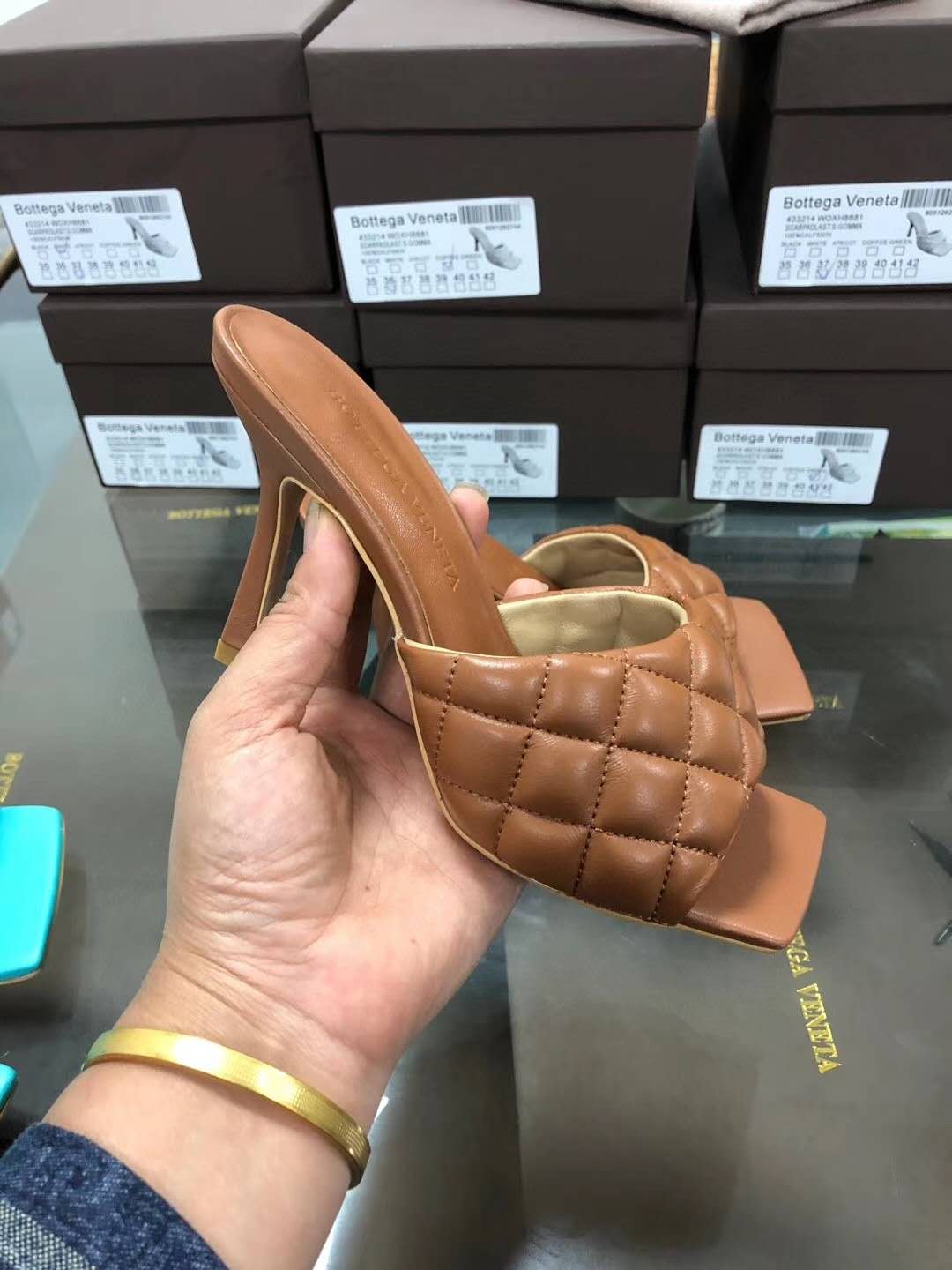 B0tt*ga Ven*ta Sandals 003