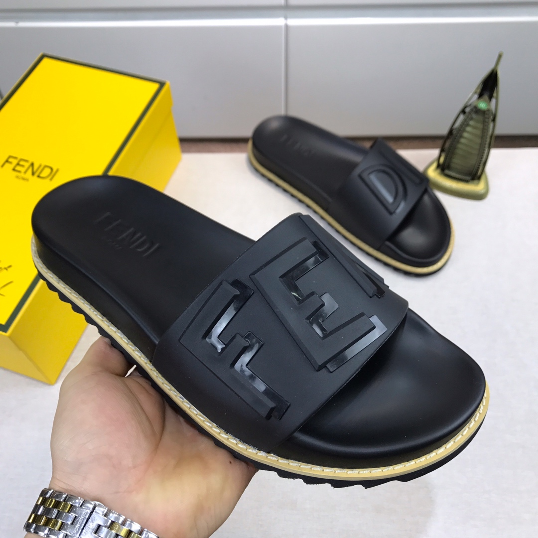 F**di Slipper