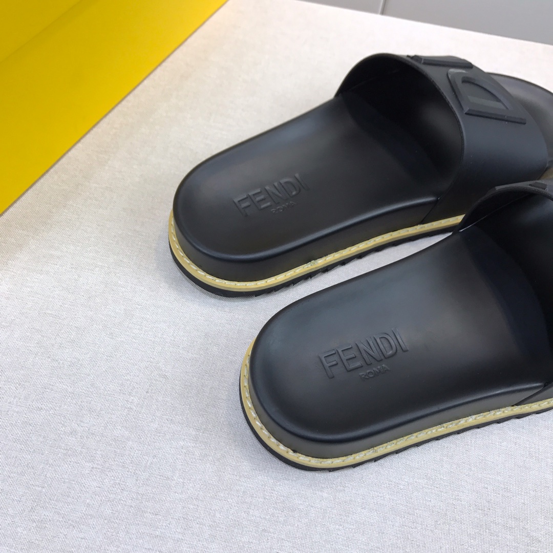 F**di Slipper