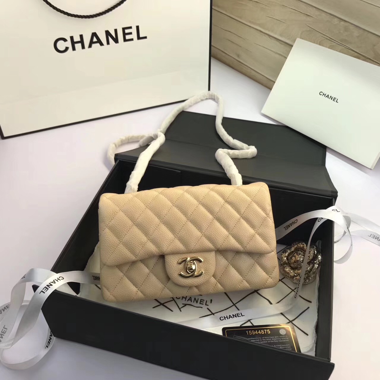 Ch**el Flap bag caviar 20cm