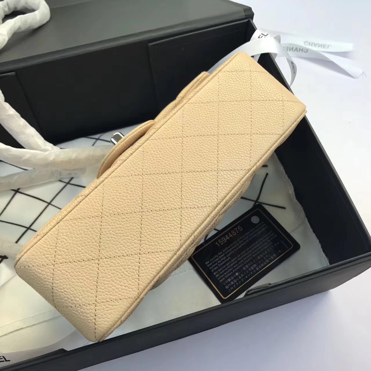 Ch**el Flap bag caviar 20cm Silver