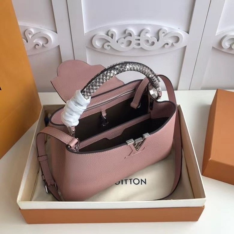 LV Capucines PM
