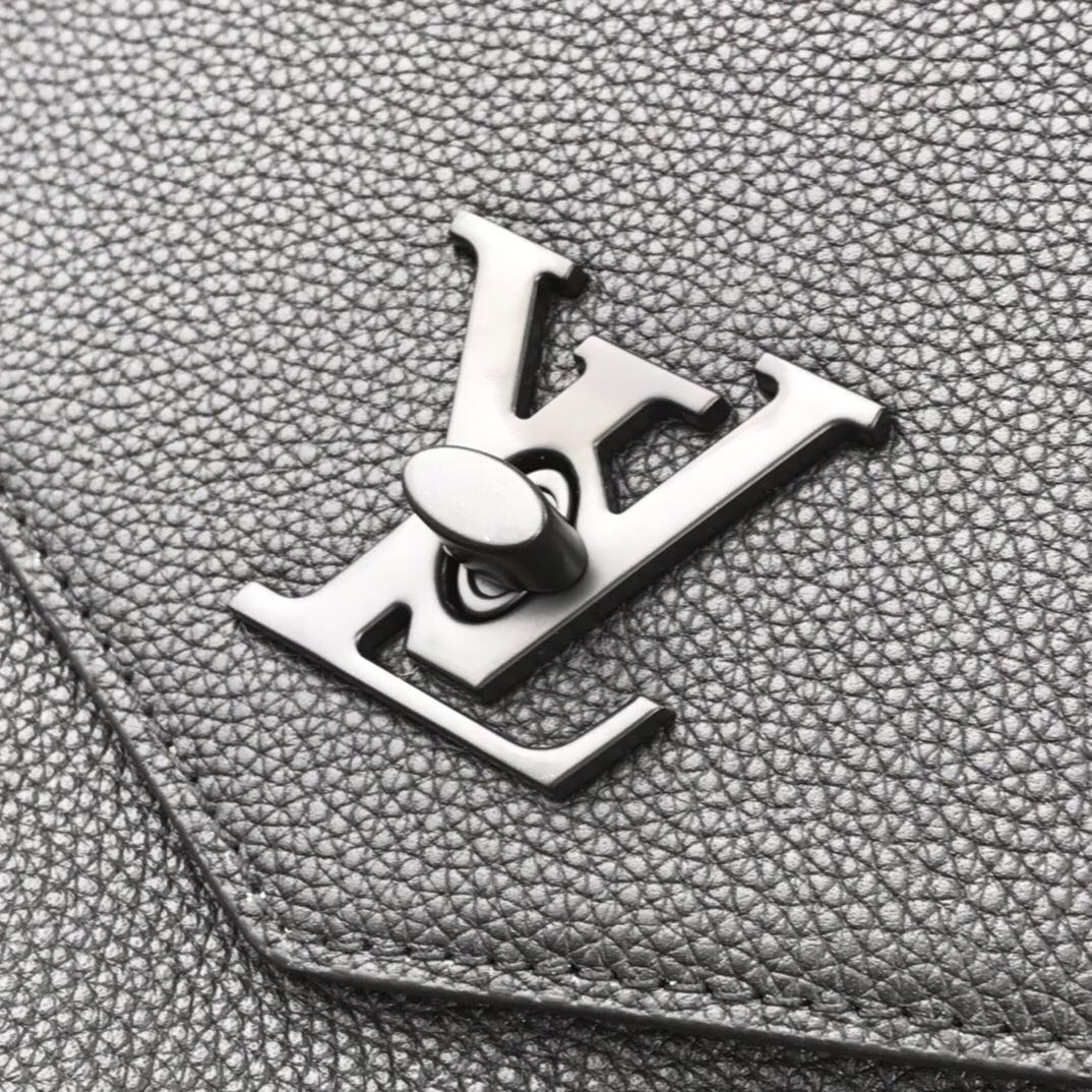 LV MYLOCKME BAG M55816