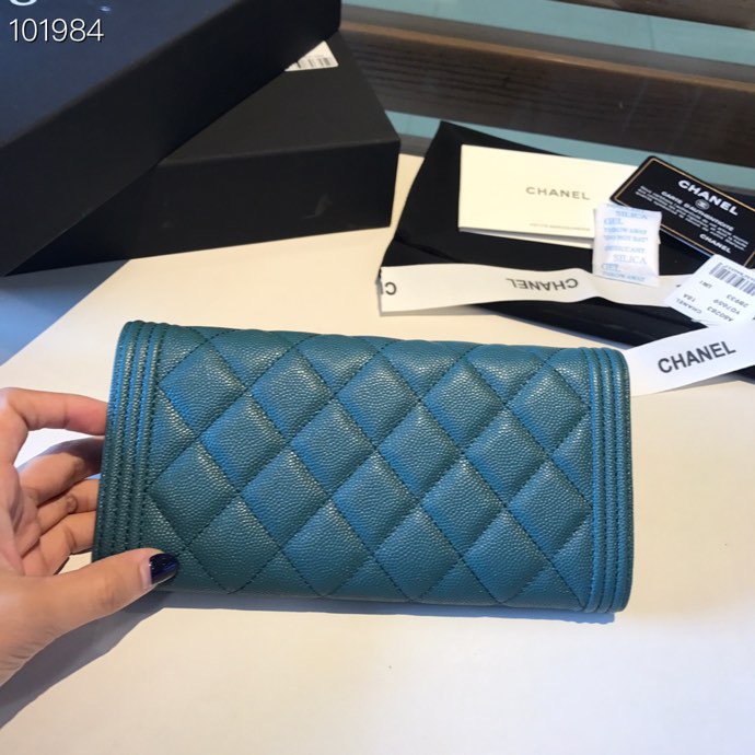 Ch**el LeBoy Wallet Caviar 19CM