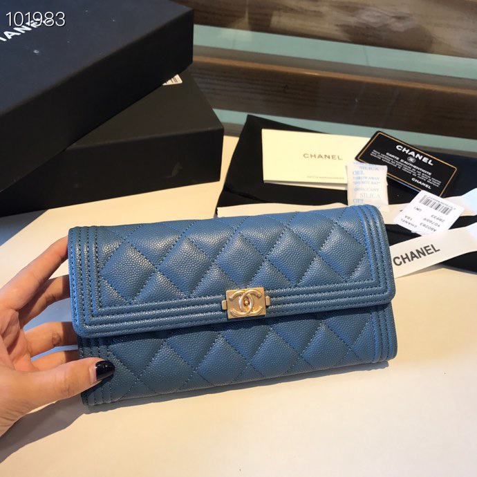 Ch**el LeBoy Wallet Caviar 19CM 001