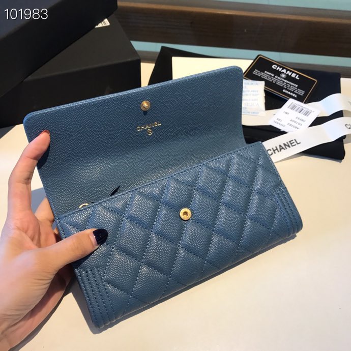 Ch**el LeBoy Wallet Caviar 19CM 001